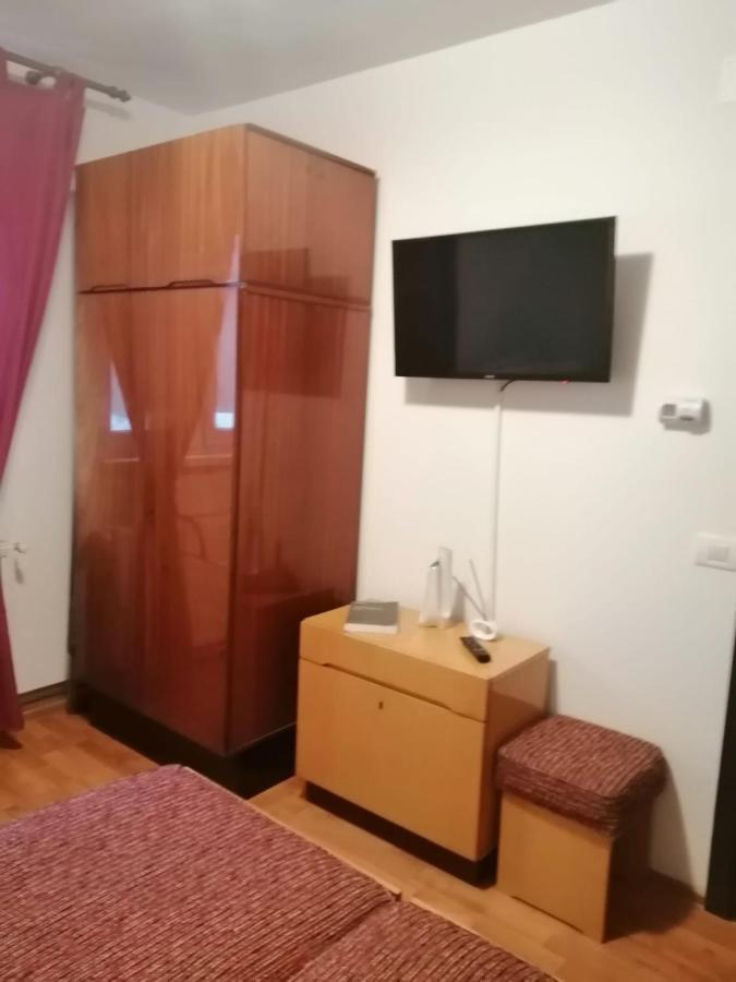 Apartment Valea Azugii Azuga Ngoại thất bức ảnh